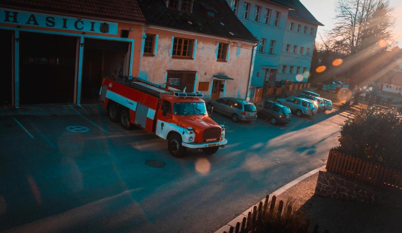 Penzion 1670 Nové Hrady Buitenkant foto